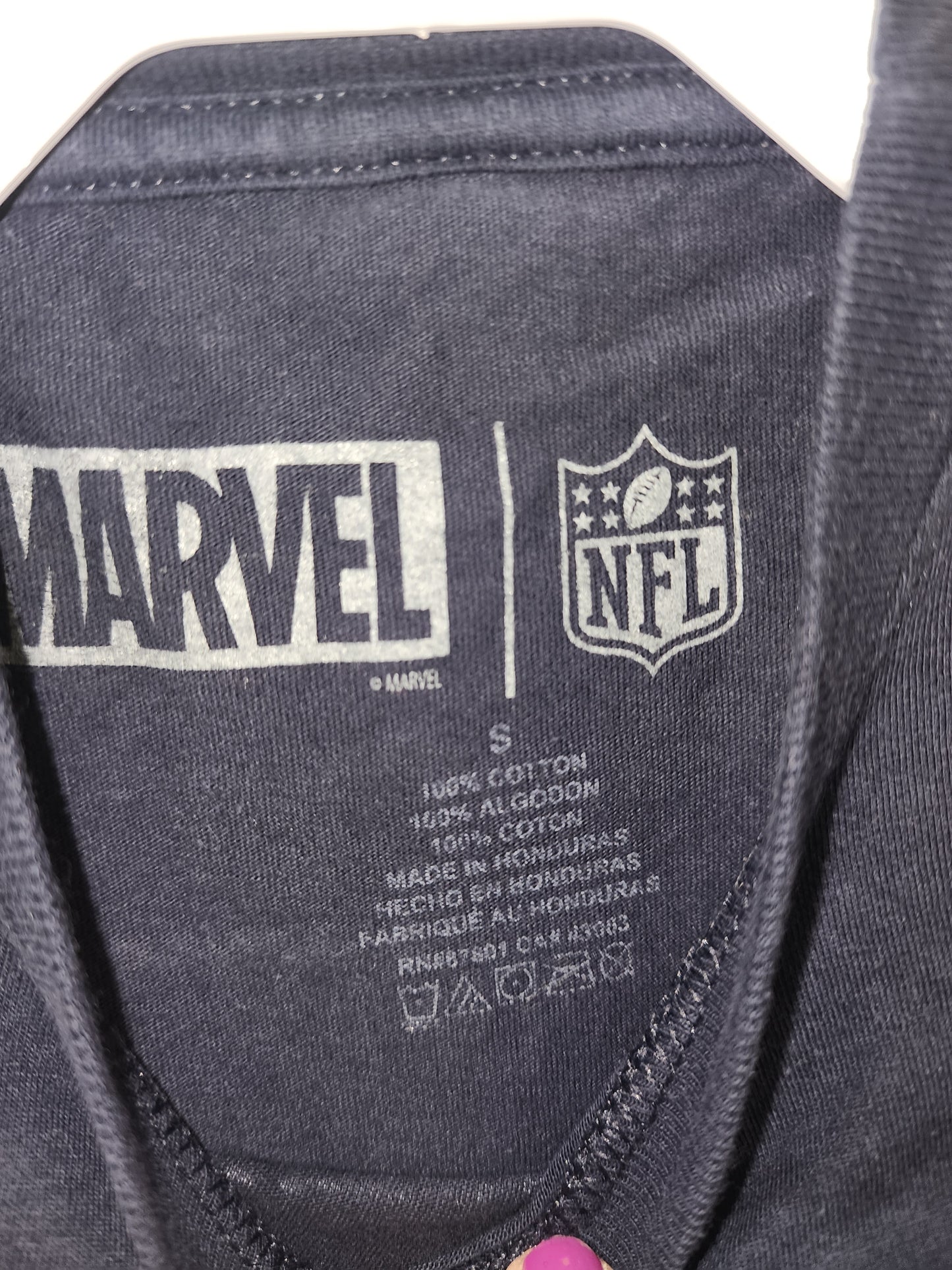 Marvel Advengers shirt size Small