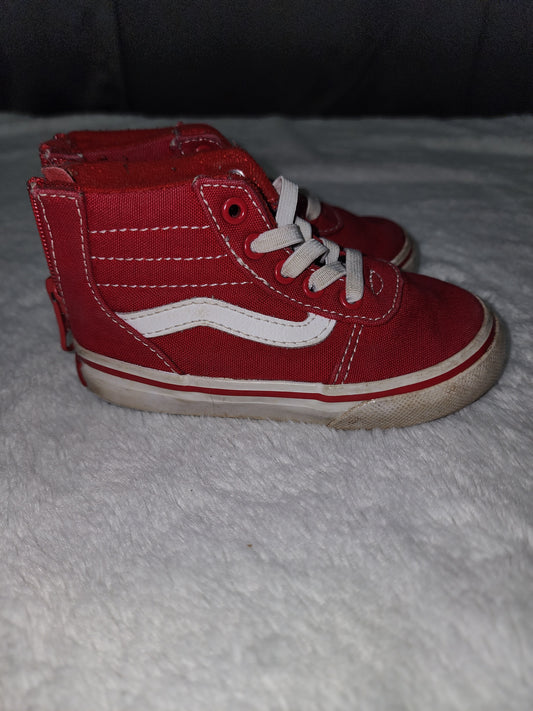 Boys Van's shoe size 6T