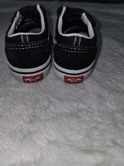 Boys Van's shoes size 4.5