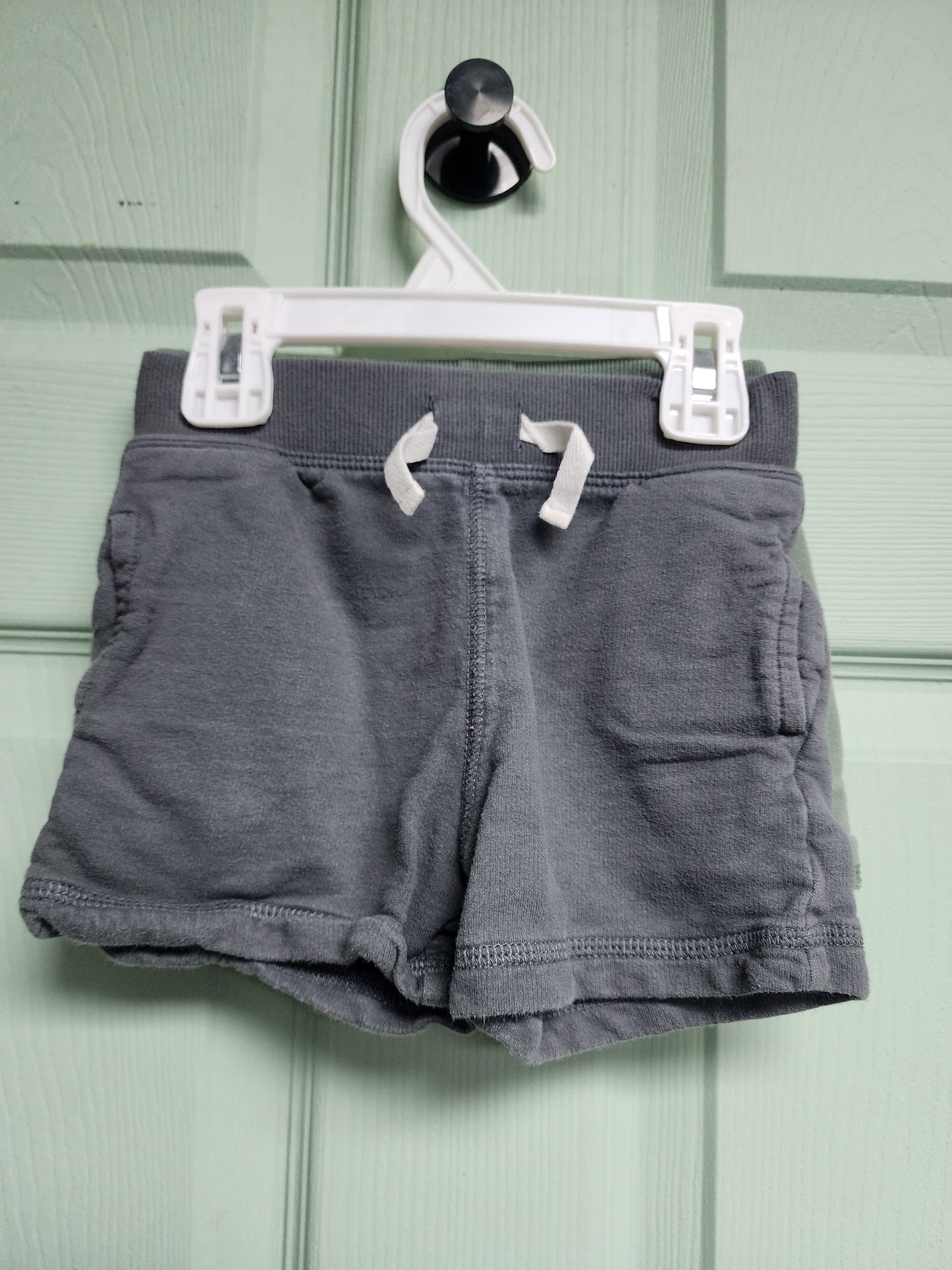 Boys 3 pack shorts set size 18 months