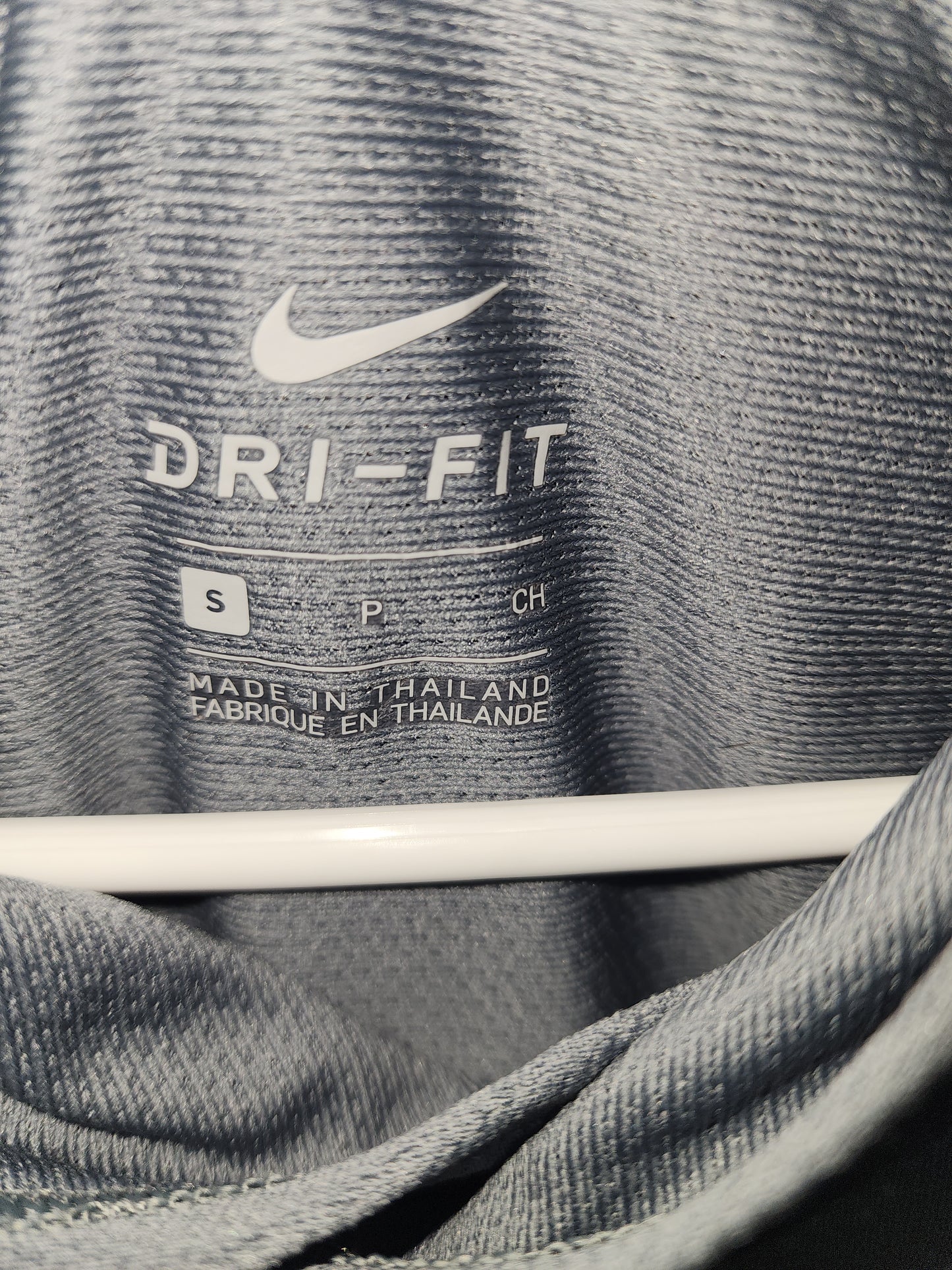 Long sleeve Nike dry fit shirt size Small