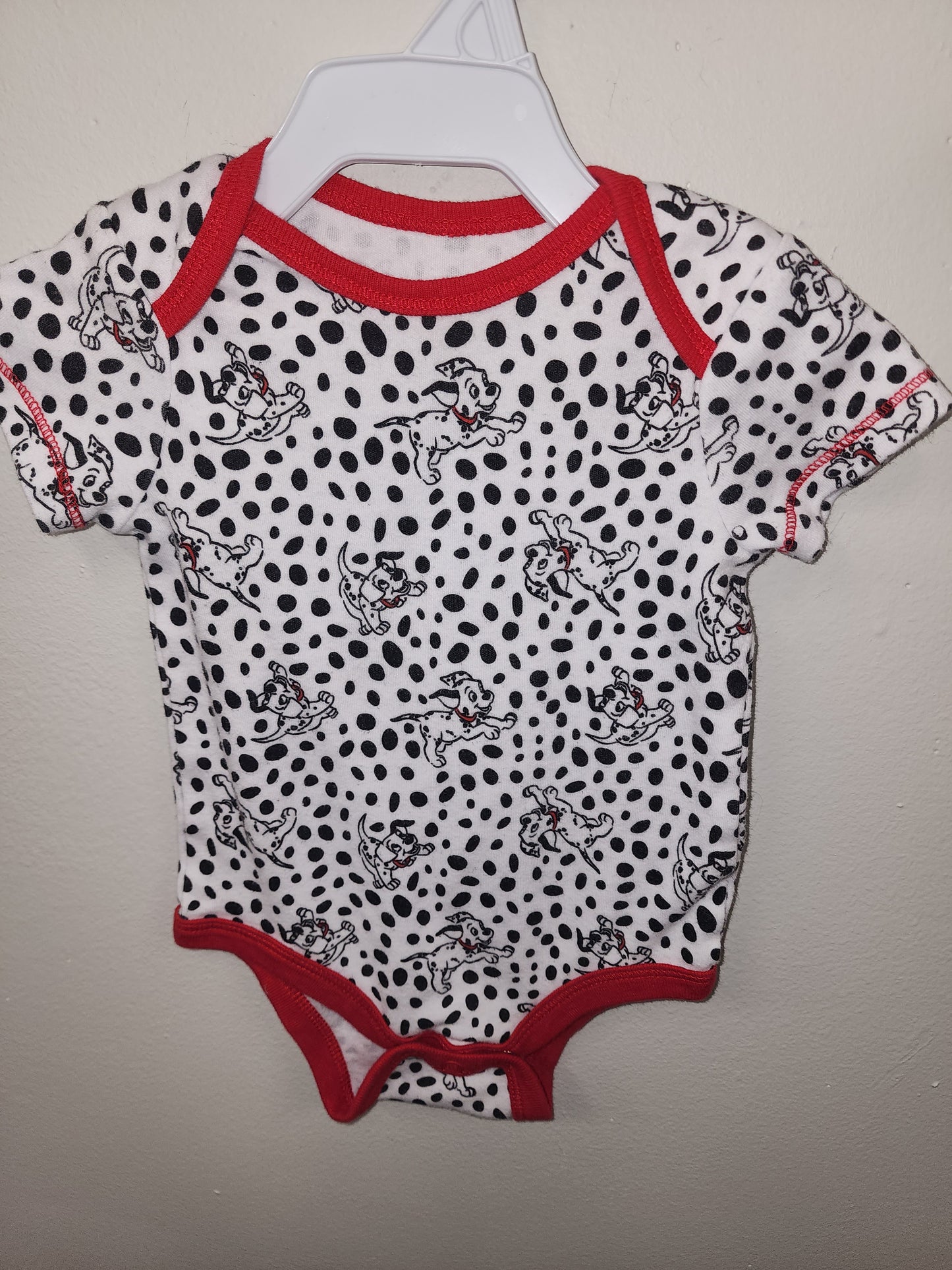 101 Dalmatians onsie 6/9